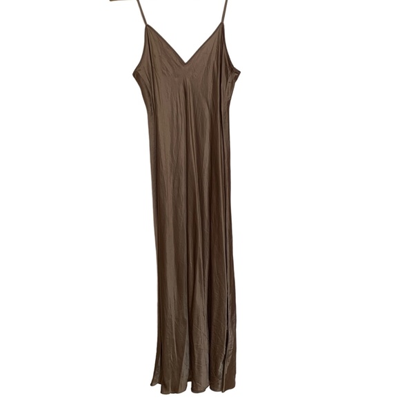 VINCE silky satin gold midi length slip dress formal casual. SIZE MEDIUM - Picture 7 of 8